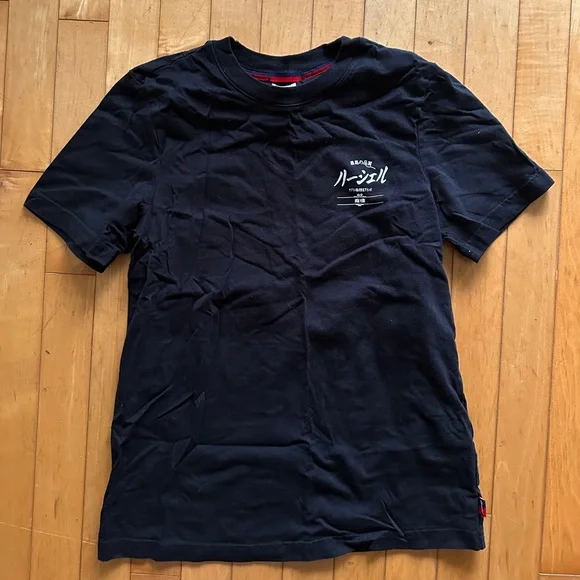 Herschel Japan Tshirt - Picture 2 of 3